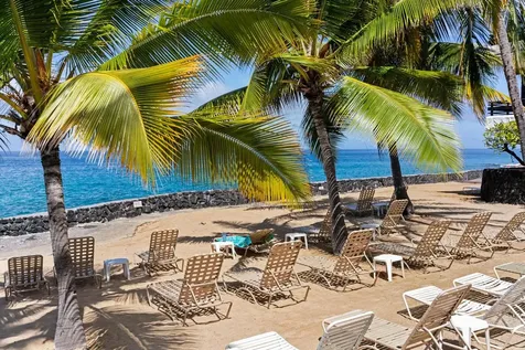 75-6082 Alii Drive Kailua-kona HI 96740