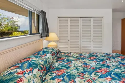 75-6082 Alii Drive Kailua-kona HI 96740