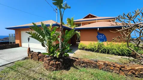 88-107 Kai Avenue Captain Cook HI 96704