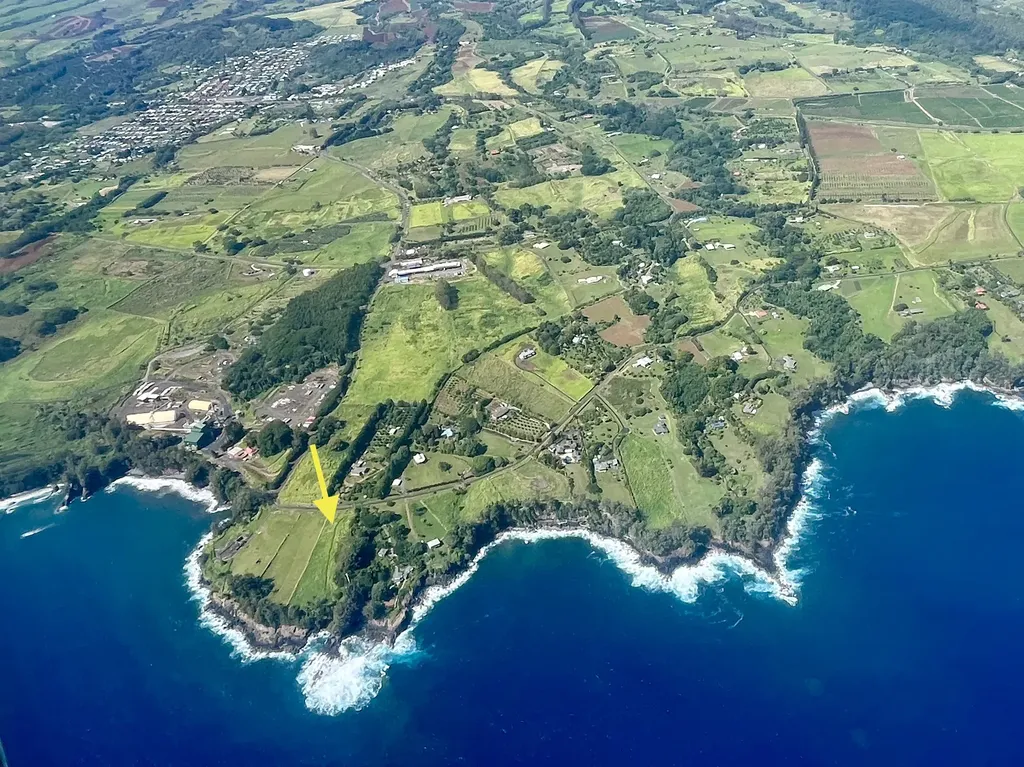 28 Beach Road Pepeekeo HI 96783