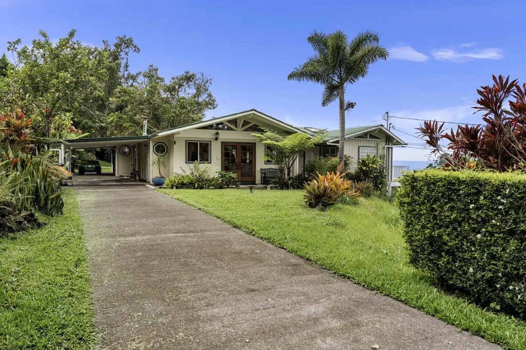 82-1205 Greenwell Mountain Road Captain Cook HI 96704