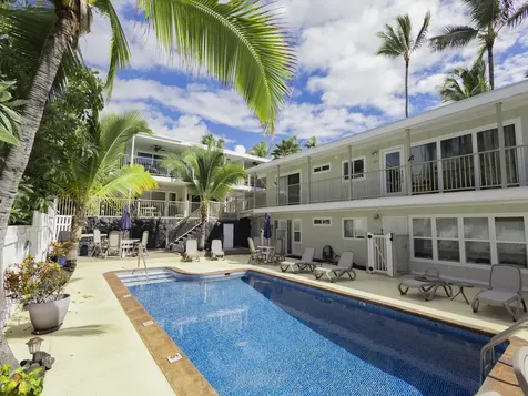 75-6124 Alii Drive Kailua-kona HI 96740
