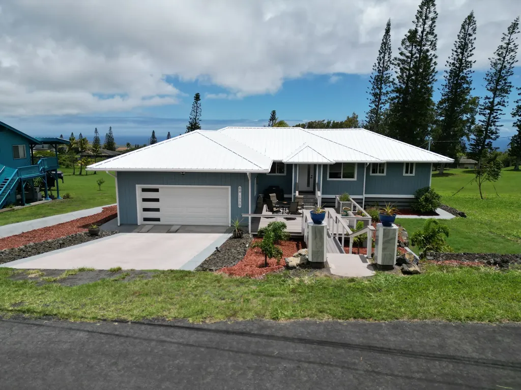 94-1770 Kaulua Street Naalehu HI 96772