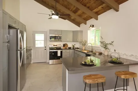 18-3935 S Kopua Road Mountain View HI 96771