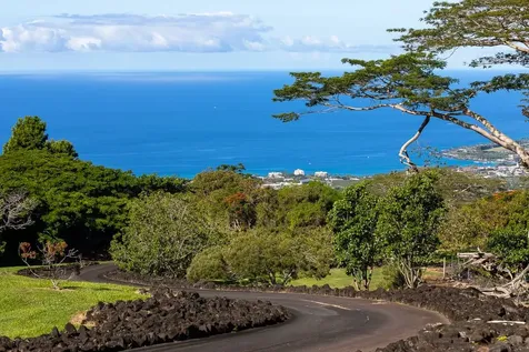75-5641 Hienaloli Road Kailua-kona HI 96725