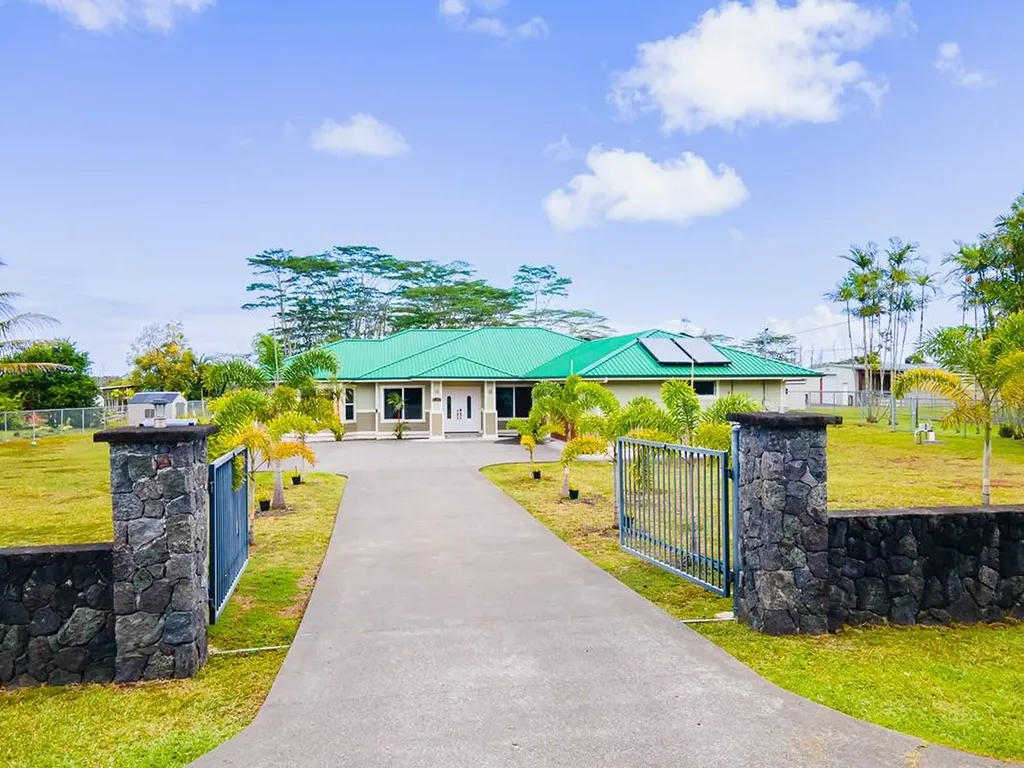 15-2001 29th Avenue Keaau HI 96749