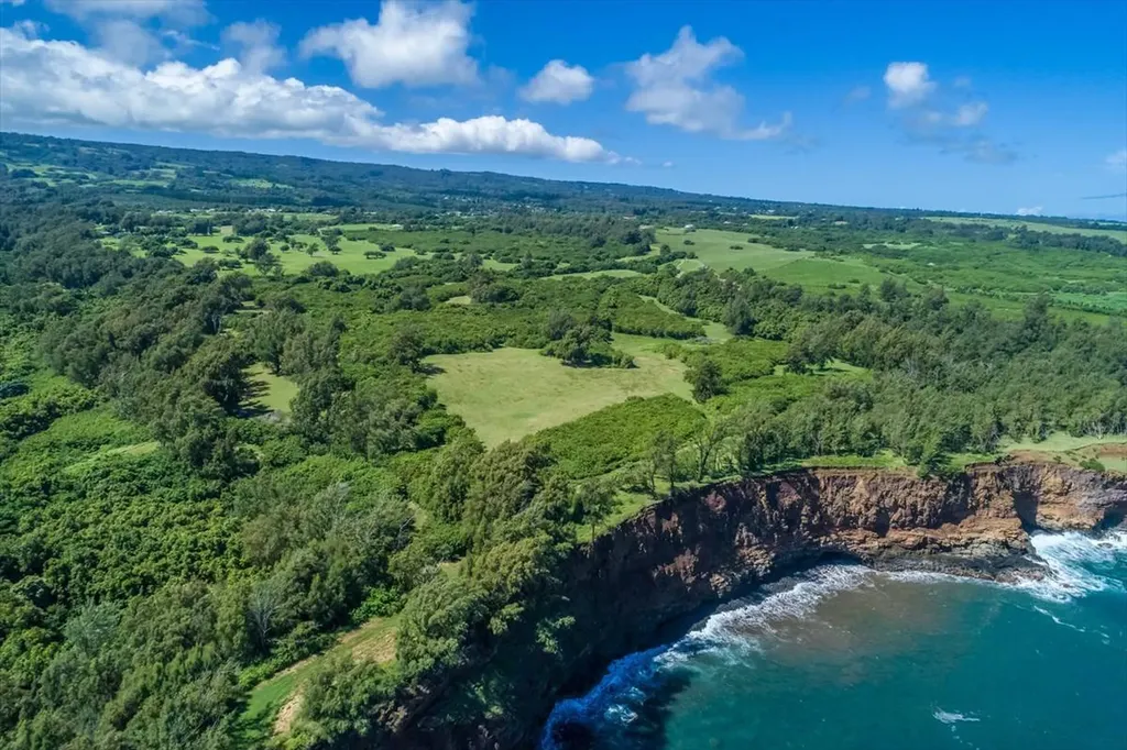 53-4429 Akoni Pule Highway Kapaau HI 96755