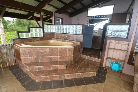 84-5018-p Hawaii Belt Road Captain Cook HI 96704