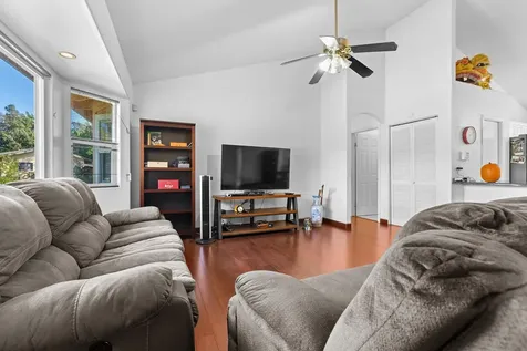 15-1828 20th Avenue Keaau HI 96749