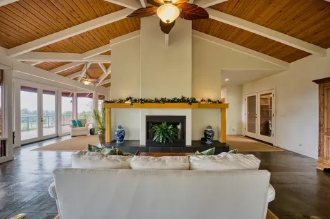 64-5221 Iokua Place Kamuela HI 96743