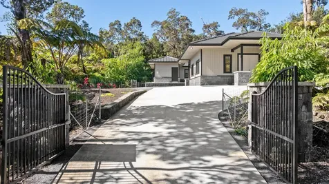 19-4253 Kekoanui Street Volcano HI 96785