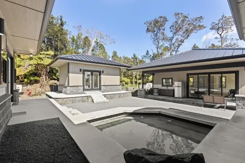 19-4253 Kekoanui Street Volcano HI 96785