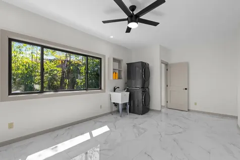 19-4253 Kekoanui Street Volcano HI 96785