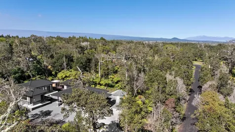 19-4253 Kekoanui Street Volcano HI 96785