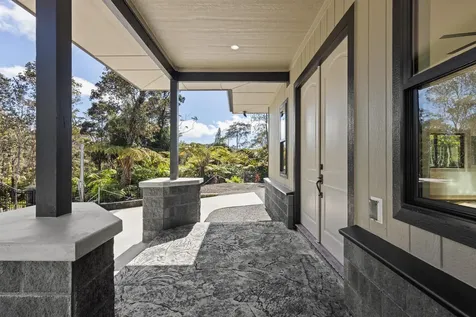 19-4253 Kekoanui Street Volcano HI 96785