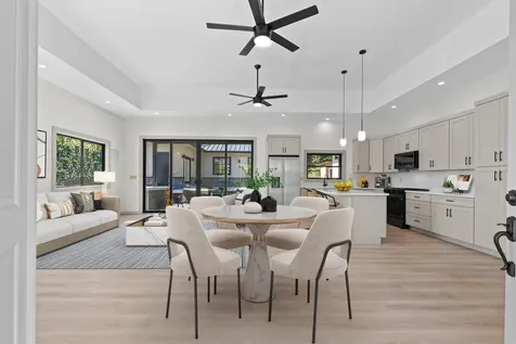 19-4253 Kekoanui Street Volcano HI 96785