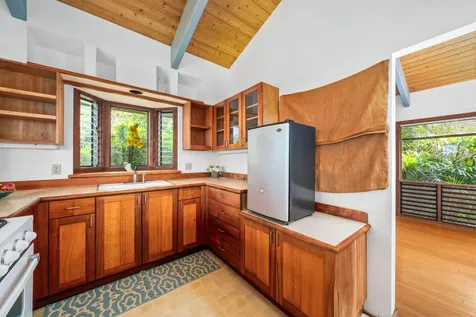 88-2497 Milolii Road Captain Cook HI 96704