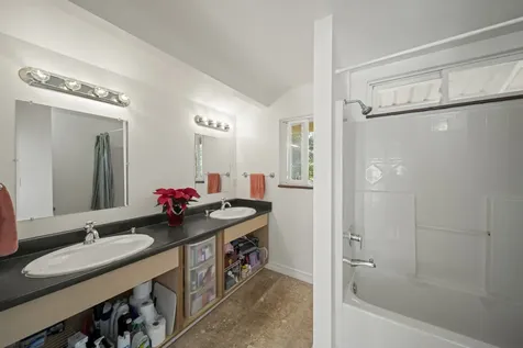 111 Alawaena Place Hilo HI 96720