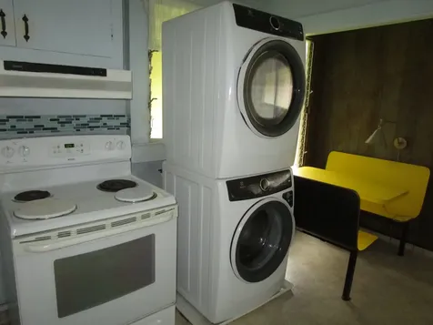 1494 Waianuenue Avenue Hilo HI 96720