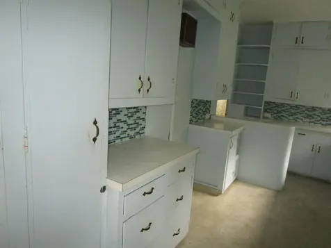 1494 Waianuenue Avenue Hilo HI 96720