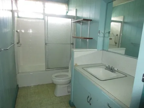 1494 Waianuenue Avenue Hilo HI 96720