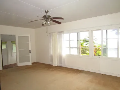 1494 Waianuenue Avenue Hilo HI 96720