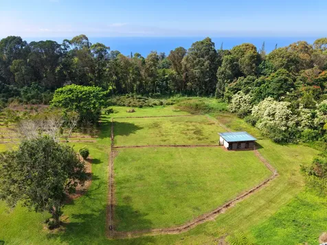 78-1392 Bishop Road Holualoa HI 96725