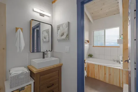 94-5761 Awa Pae Loop Naalehu HI 96772