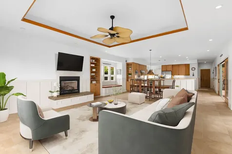 62-2042 Mahua Street Kamuela HI 96743