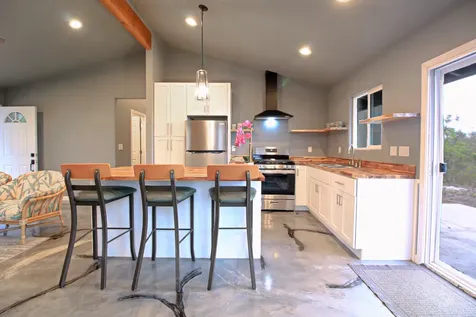 92-1920 Aloha Boulevard Ocean View HI 96737