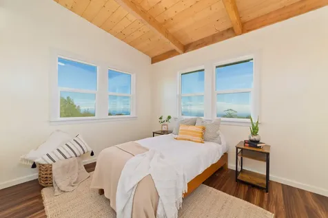 46-3715 Puaono Road Honokaa HI 96727