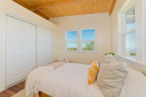 46-3715 Puaono Road Honokaa HI 96727