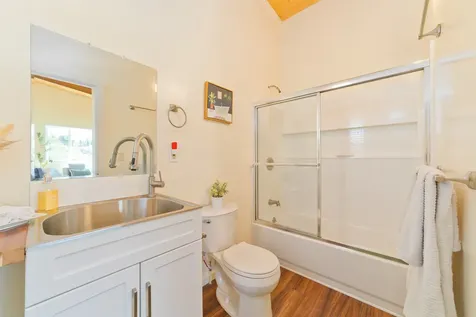 46-3715 Puaono Road Honokaa HI 96727