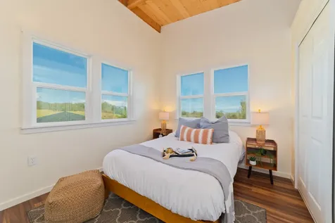 46-3715 Puaono Road Honokaa HI 96727