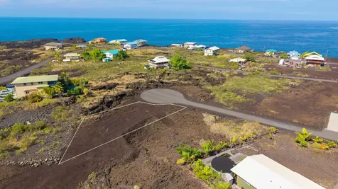 Ekolu Place Captain Cook HI 96704