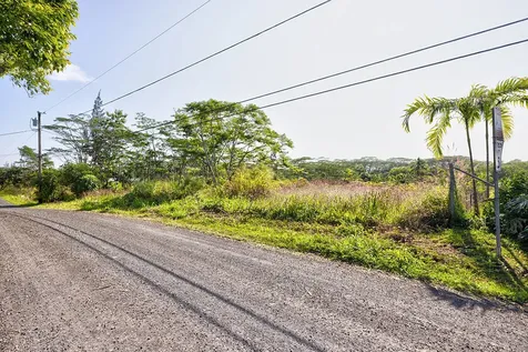 15-1978 7th Avenue Keaau HI 96749