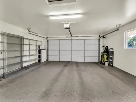 331 Noelani Loop Hilo HI 96720