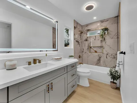 11-3288 Mokuna Street Volcano HI 96785