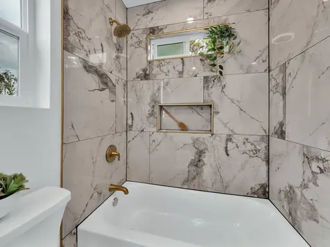 11-3288 Mokuna Street Volcano HI 96785