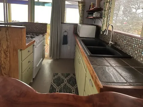 92-8427 Hibiscus Drive Ocean View HI 96737