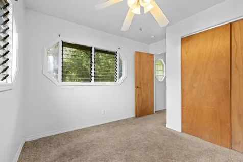 15-1835 6th Avenue Keaau HI 96749