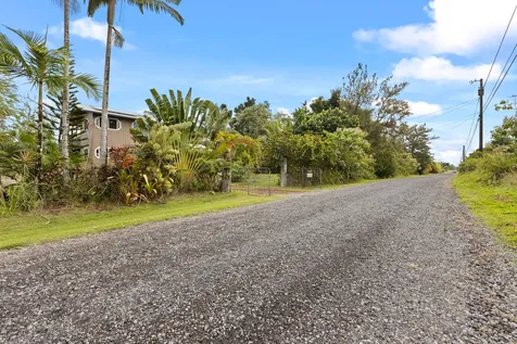 15-1835 6th Avenue Keaau HI 96749