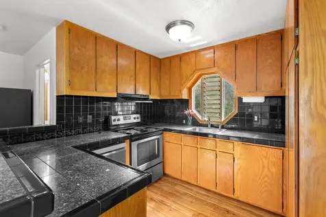 15-1835 6th Avenue Keaau HI 96749