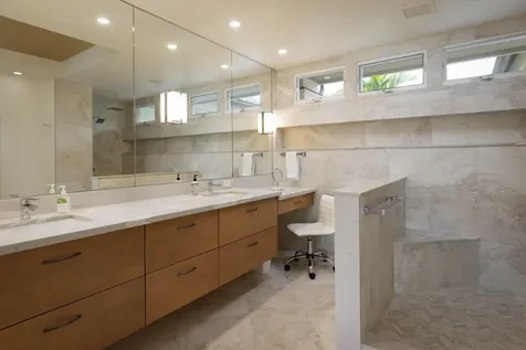 68-1375 Pauoa Road Kamuela HI 96743