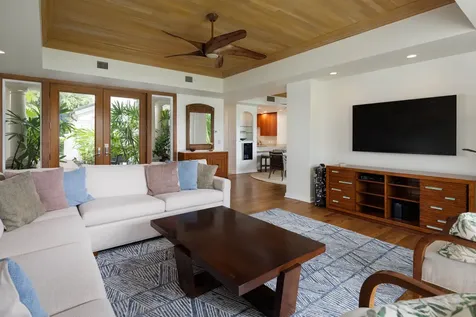 68-1375 Pauoa Road Kamuela HI 96743