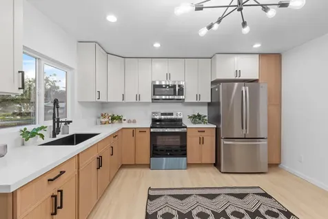 16-410 Ainaloa Boulevard Kurtistown HI 96760