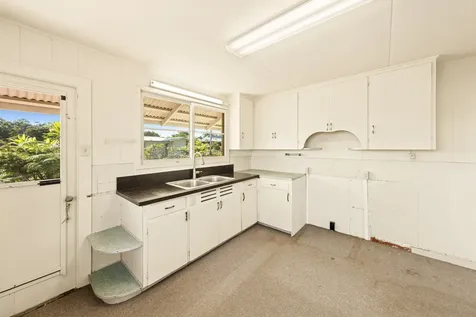 801 Waianuenue Avenue Hilo HI 96720