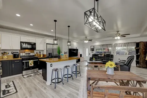 15-1455 13th Avenue Keaau HI 96749