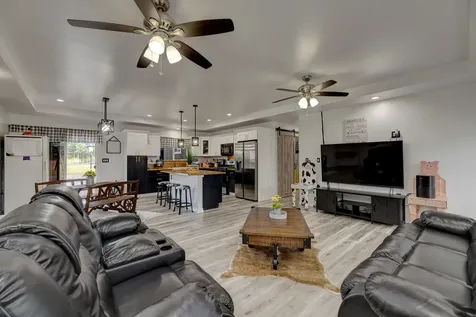 15-1455 13th Avenue Keaau HI 96749