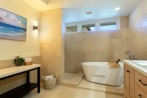 68-1375 Pauoa Road Kamuela HI 96743